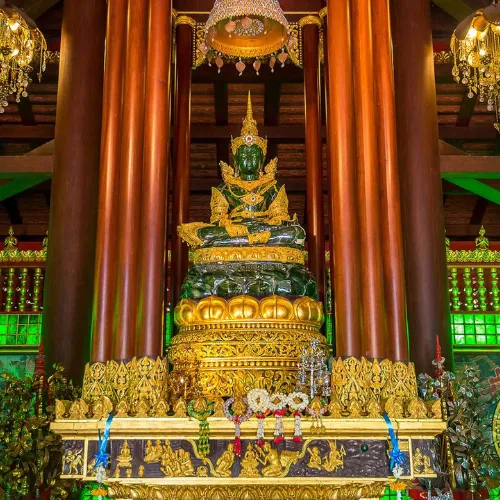 Wat Phra Kaew (Temple of the Emerald Buddha) Wat Phra Kaew (Temple of the Emerald Buddha)