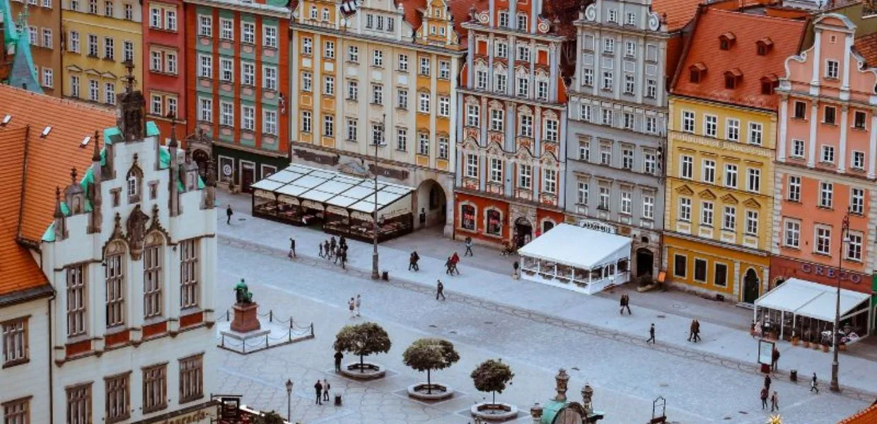 Wrocław &ndash; miasto most&oacute;w i krasnali