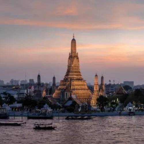 Wat Arun (Temple of Dawn) Wat Arun (Temple of Dawn)