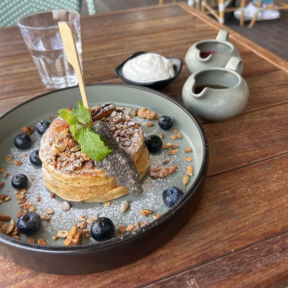 Social House Breakfast